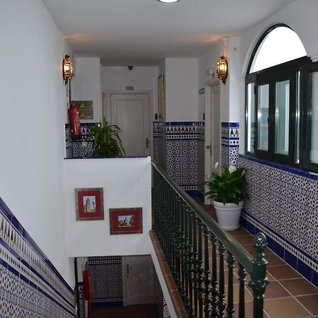 Hotel Dona Lina Севиля Екстериор снимка