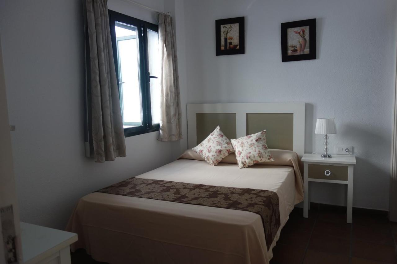 Hotel Dona Lina Севиля Екстериор снимка