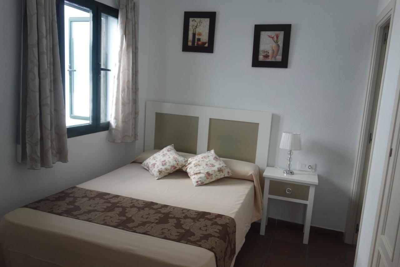 Hotel Dona Lina Севиля Екстериор снимка