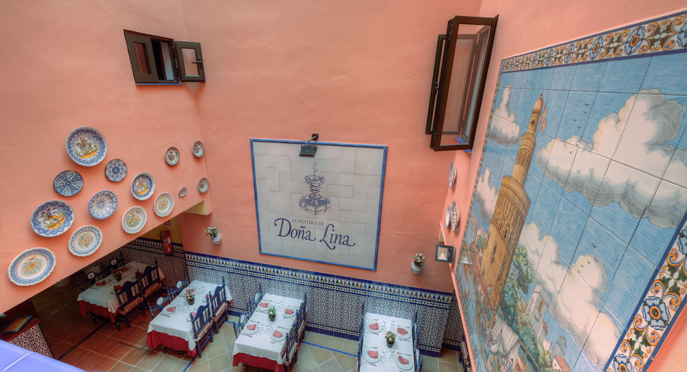 Hotel Dona Lina Севиля Екстериор снимка